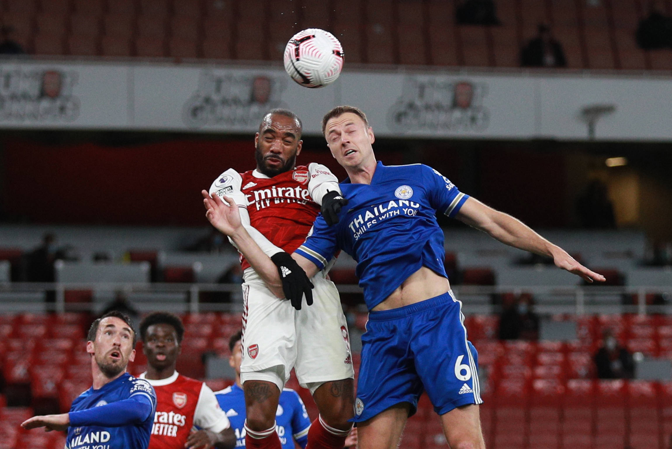 后卫不仅具 后卫不仅具